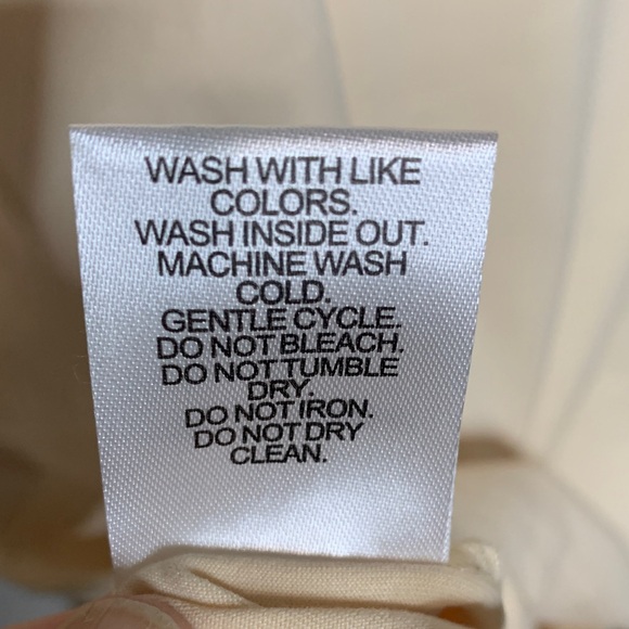 Small Town Smokeshow Cream T-Shirt - Picture 6 of 6